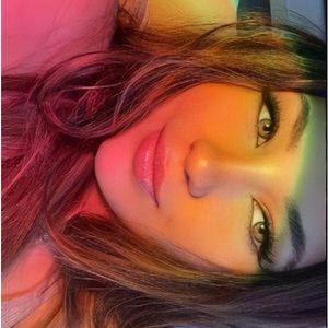 Meet your Posher, Dria